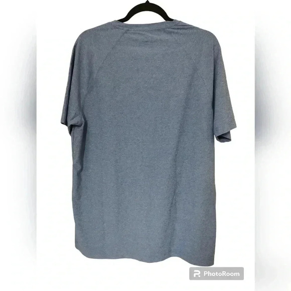 Rhone REIGN SHORT SLEEVE Soft Sweat-Wicking Top - Picture 2 of 3